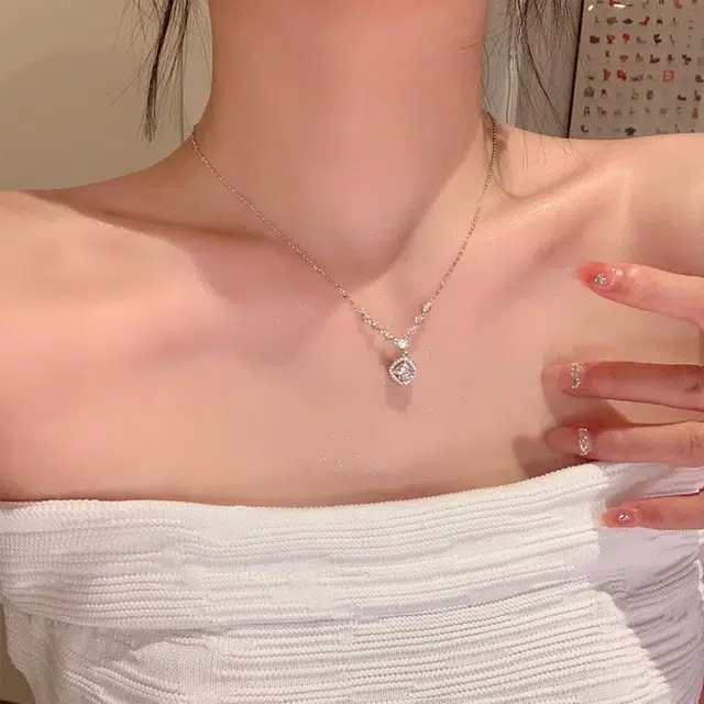 S925