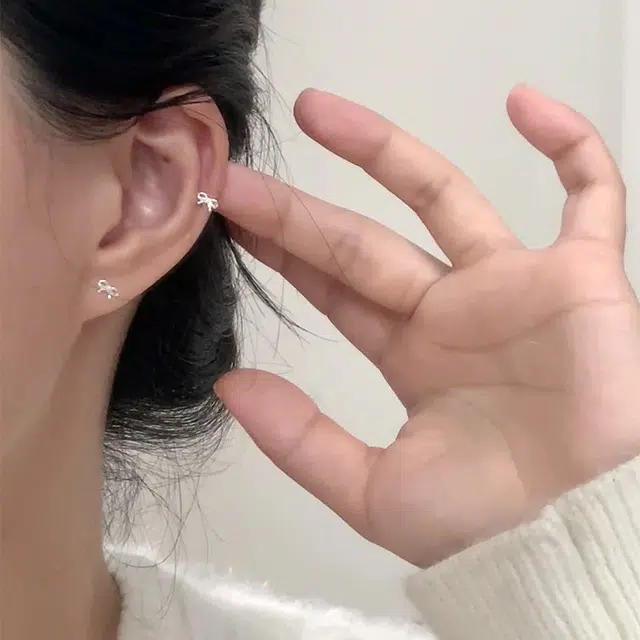 S925