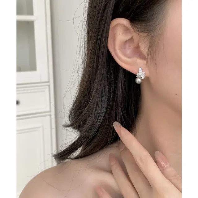 S925
