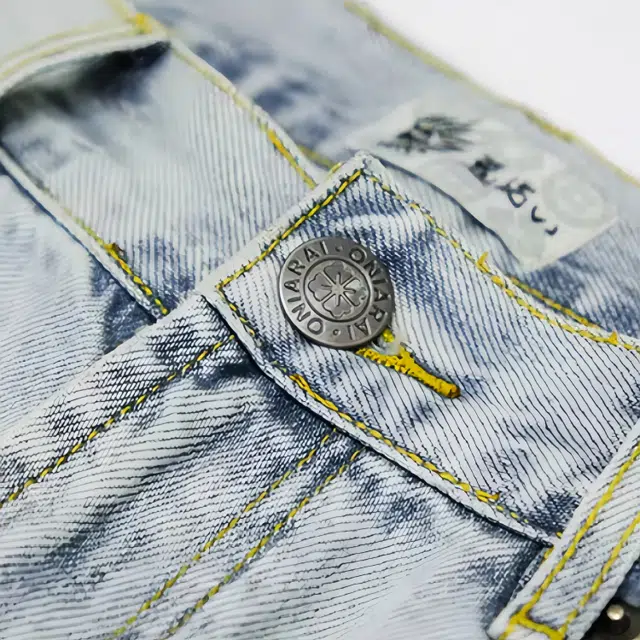 鬼洗 复古怀旧水洗皮标弯刀牛仔裤 男款