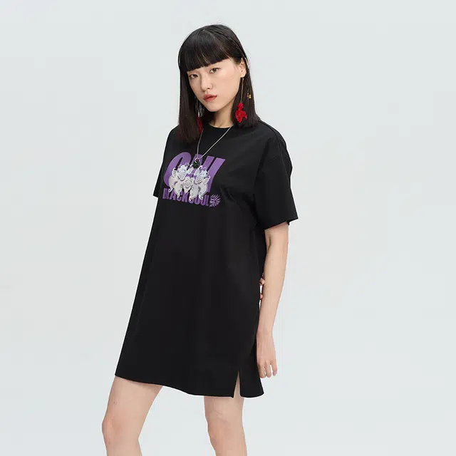 鬼洗 字母印花圆领套头宽松短袖连衣裙 女款