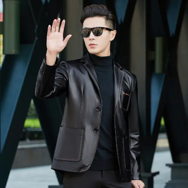 富铤 西装领刺绣口袋设计休闲时尚皮衣 男款 黑色