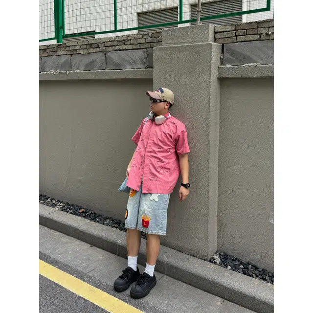 松岚 美式复古高街水洗卡通创意毛巾绣小众设计潮流时尚阔腿户外日常宽松透气通勤柔顺舒适透气五分休闲牛仔短裤 男女同款