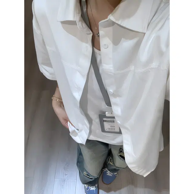 松岚 美复古学院风经典简约纯色基础款单排扣宽松休闲户外日常通勤潮牌通勤百搭高街风日系舒适柔软短袖衬衫 男女同款