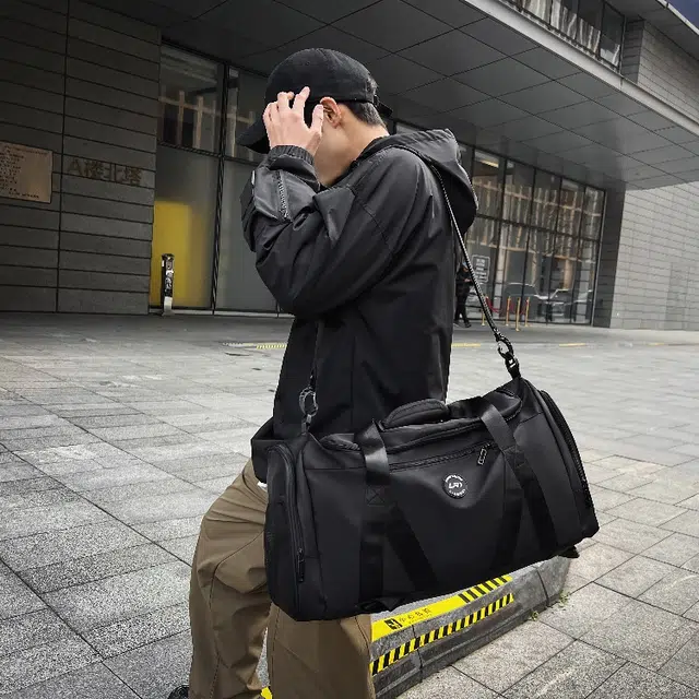 彤彤兔 行李袋训练游泳干湿分离 尼龙 旅行包 男女同款情侣款 黑色/灰色/军绿色/果绿色