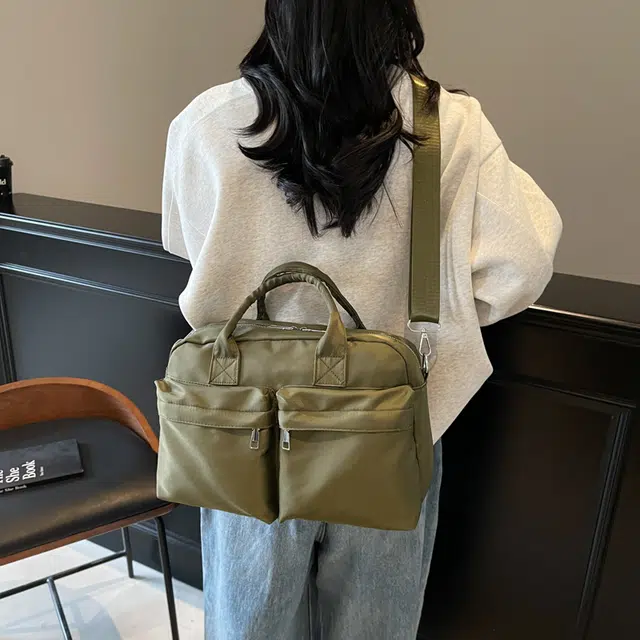 德力熊 简约通勤 尼龙 单肩包 女款 多色