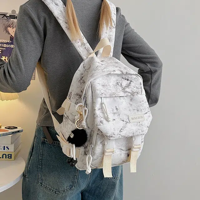 彤彤兔 暗纹设计感 尼龙 双肩包 女款 白色/蓝色/绿色/黑色/红色