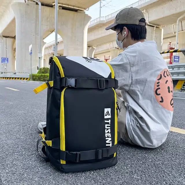 德力熊   男女通用多色牛津布大容量短途行李包高颜值小众双肩包潮牌旅行背包