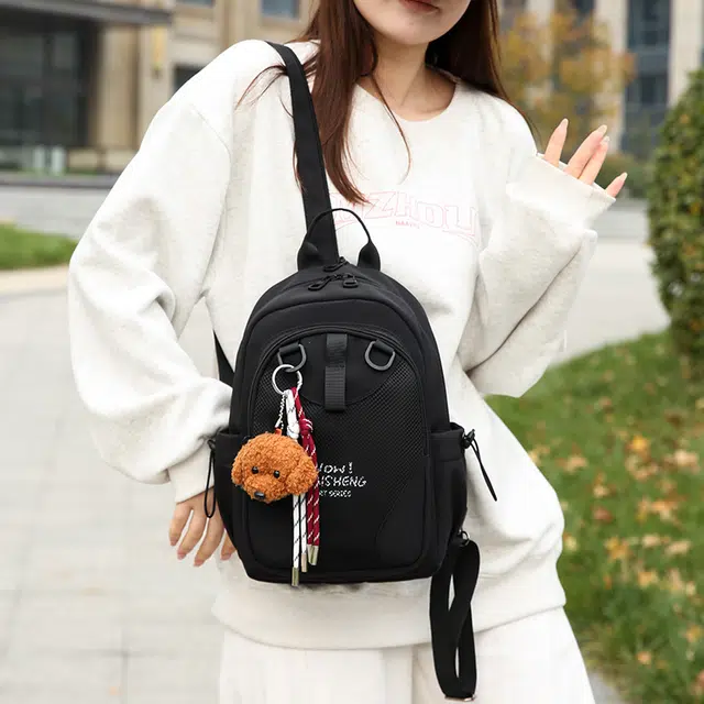 彤彤兔 日常时尚百搭 牛津布 双肩包 男女同款情侣款 黑色/绿色/红色/米色