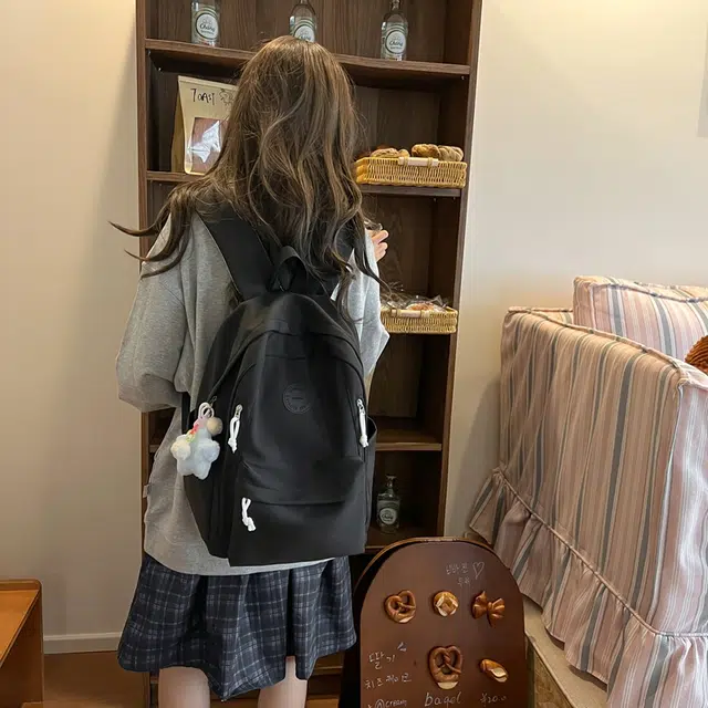 彤彤兔 韩版百搭高颜值休闲简约 尼龙 双肩包 常规 女款 黑色/灰色/白色/蓝色/粉色