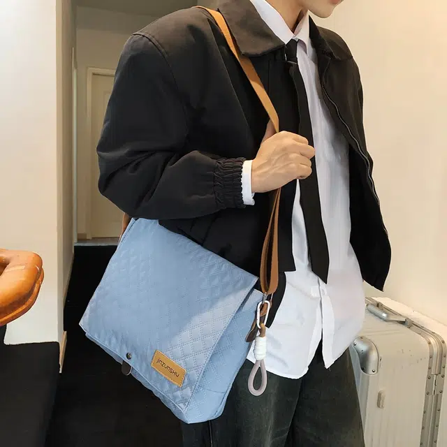 德力熊 尼龙 男女同款情侣款 潮牌新款韩系工装风背包学生休闲单肩包 多色