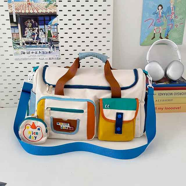 德力熊 潮牌撞色大容量手提斜挎包多功能旅游出差行李包收纳包 尼龙 旅行包 女款 米白色