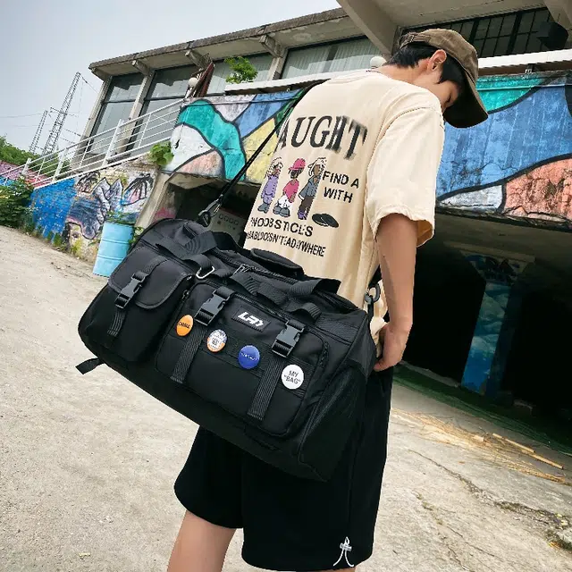 彤彤兔 运动游泳包干湿分离健身包大容量行李袋 尼龙 旅行包 男女同款情侣款 黑色/军绿色/果绿色/灰色