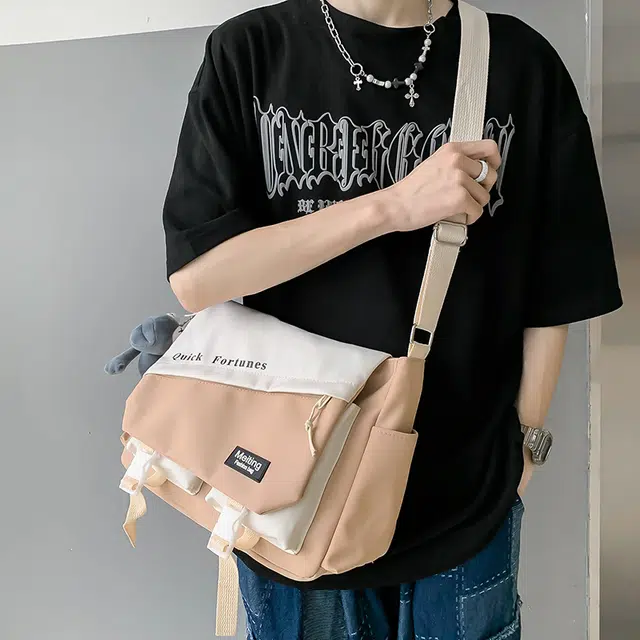 德力熊 日系潮学生休闲工装大容量 尼龙 斜挎单肩包 常规 男女同款情侣款 浅蓝/深蓝/卡其/灰/黑