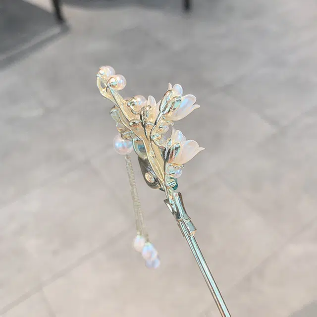 彤彤兔 中式铃兰花盘发流苏步摇 发簪 女款