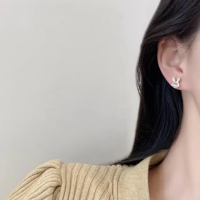 S925