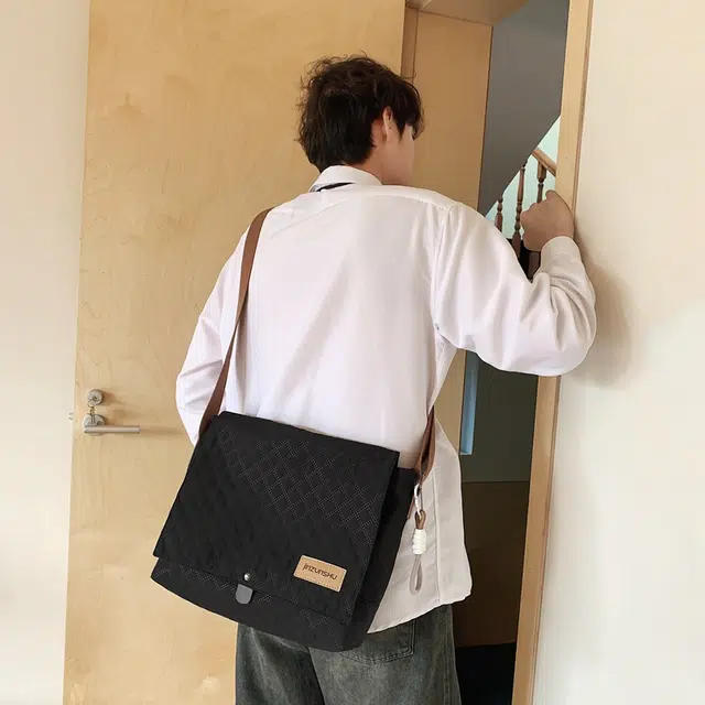 德力熊 尼龙 男女同款情侣款 潮牌新款韩系工装风背包学生休闲单肩包 多色