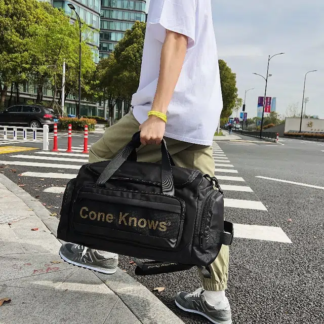 彤彤兔 多功能运动工装字母潮流 尼龙 旅行包 男女同款情侣款 黑色/绿色/灰色