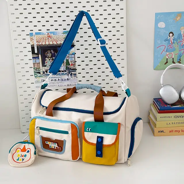 德力熊 潮牌撞色大容量手提斜挎包多功能旅游出差行李包收纳包 尼龙 旅行包 女款 米白色