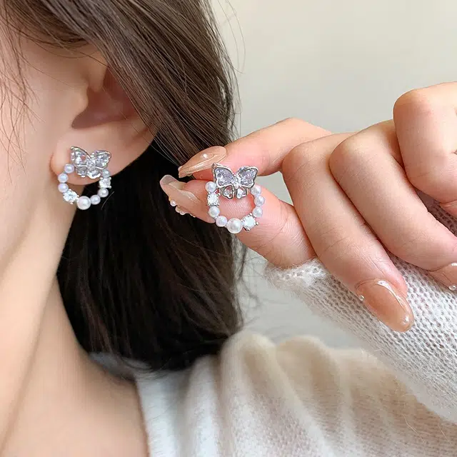 彤彤兔 韩系轻奢锆石甜美蝴蝶仿珍珠耳钉 女高级感百搭 树脂 耳环 女款