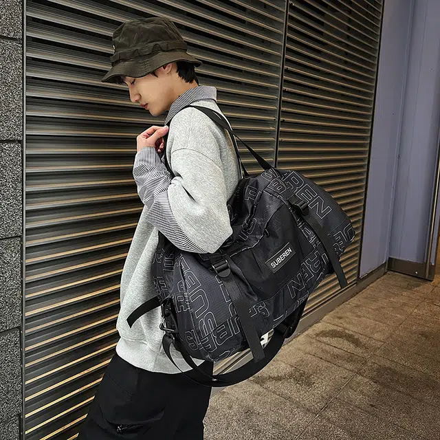 彤彤兔 时尚短途旅游实用 尼龙 旅行包 男女同款情侣款 多色
