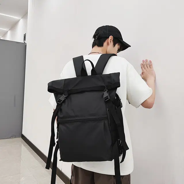 德力熊牛津布潮牌双肩包男女通用黑色背包短途旅行大容量轻便学生运动书包休闲电脑双肩背包