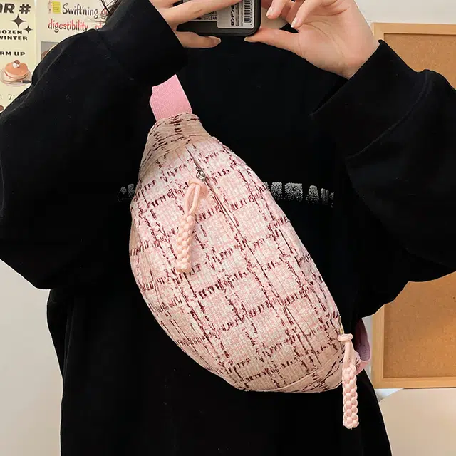 德力熊女生多色大容量通勤格纹百搭饺子包新款高颜值小清新单肩斜跨胸包腰包 涤纶