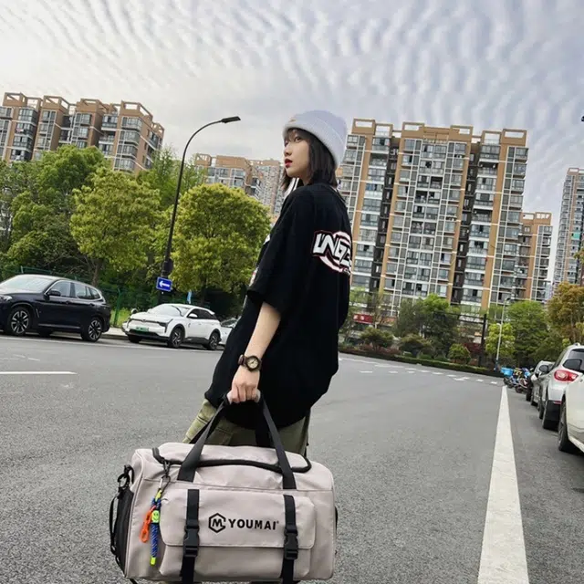 德力熊 短途大容量出差 尼龙 双肩旅行包 男女同款情侣款 多色