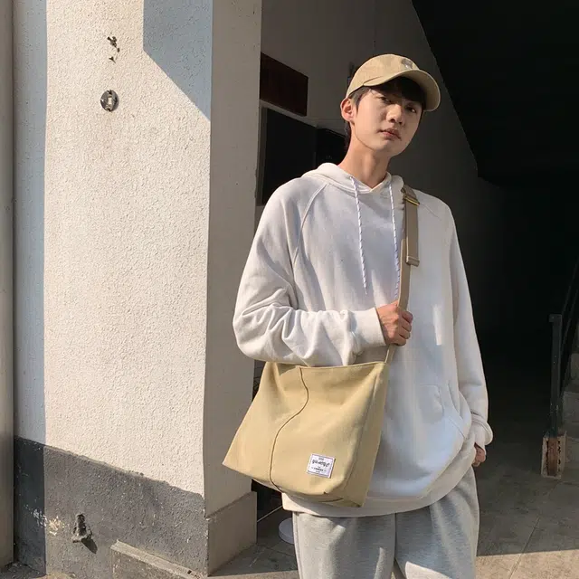 德力熊 轻便简约百搭可爱 帆布 单肩包斜挎包 大号 男女同款情侣款 黑色/灰色/咖啡色/卡其