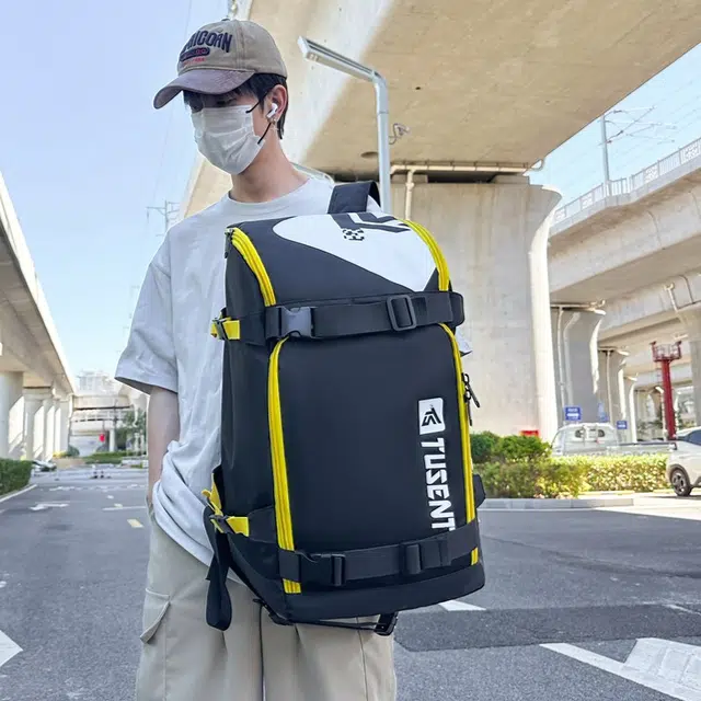 德力熊   男女通用多色牛津布大容量短途行李包高颜值小众双肩包潮牌旅行背包