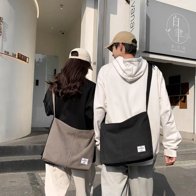 德力熊 轻便简约百搭可爱 帆布 单肩包斜挎包 大号 男女同款情侣款 黑色/灰色/咖啡色/卡其