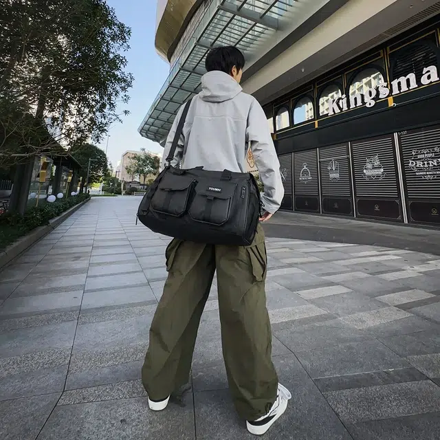 德力熊 大容量户外运动健身 牛津布 单肩包旅行包 男女同款情侣款 多色