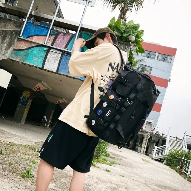 彤彤兔 运动游泳包干湿分离健身包大容量行李袋 尼龙 旅行包 男女同款情侣款 黑色/军绿色/果绿色/灰色