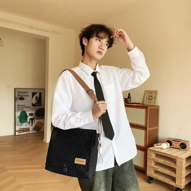 德力熊 尼龙 男女同款情侣款 潮牌新款韩系工装风背包学生休闲单肩包 多色