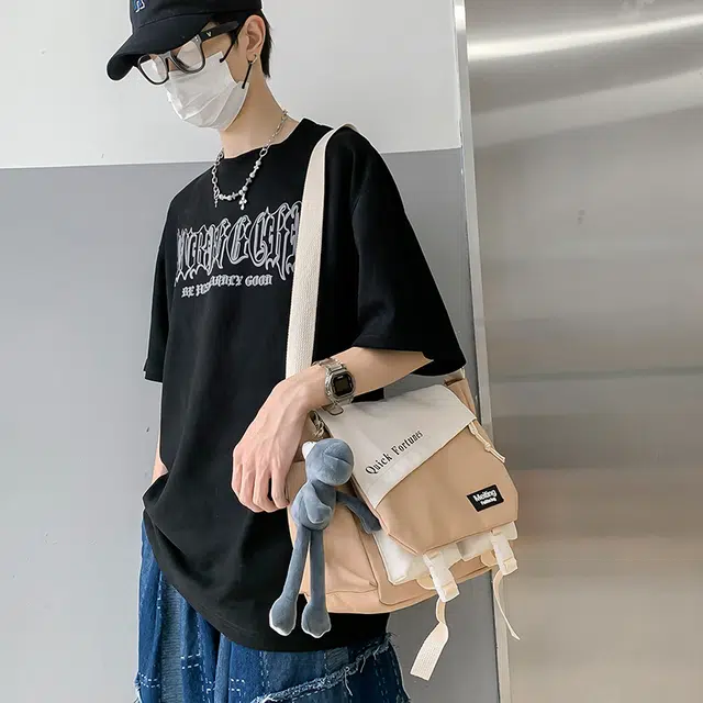 德力熊 日系潮学生休闲工装大容量 尼龙 斜挎单肩包 常规 男女同款情侣款 浅蓝/深蓝/卡其/灰/黑