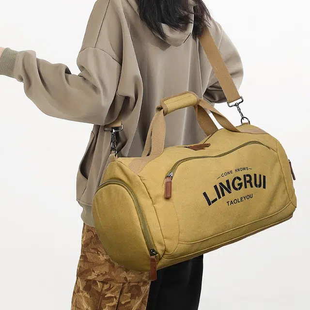 彤彤兔 干湿分离训练运动 帆布 帆布包旅行包 男女同款情侣款 卡其色/黑色