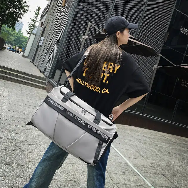 彤彤兔 大容量休闲简约百搭 尼龙 旅行包 男女同款情侣款 灰色/黑色/果绿色/粉色