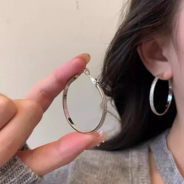 彤彤兔 韩系磨砂圆圈夸张个性甜酷风百搭大耳圈简约 金属 耳环 女款