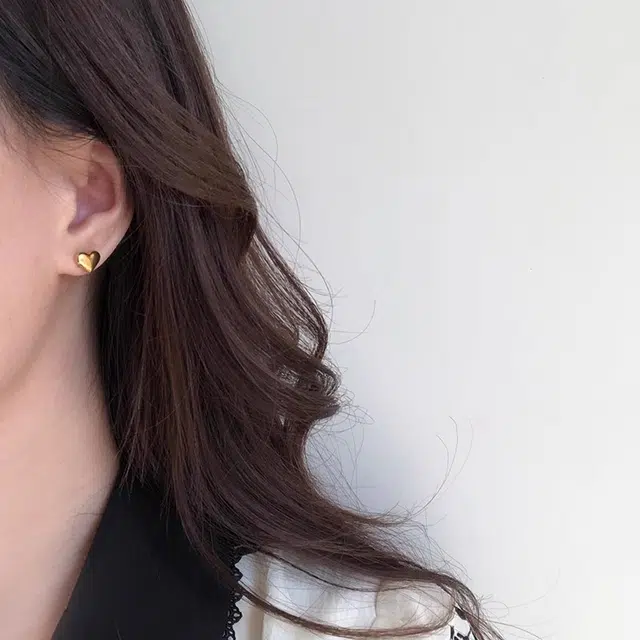 彤彤兔 爱心小清新冷淡风精致小巧耳钉韩版气质女简约心形耳饰