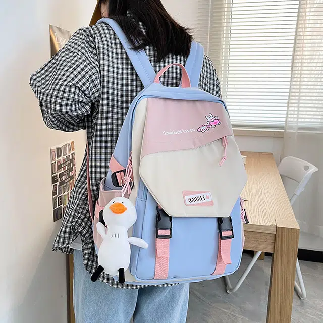 彤彤兔     时尚大容量韩版撞色 尼龙 双肩包 女款 蓝色/绿色/黑色/红色