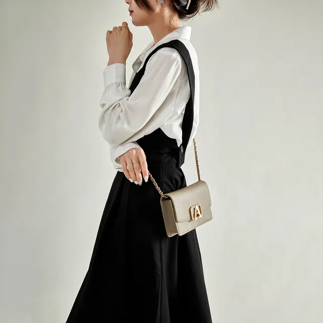 AQUASCUTUM