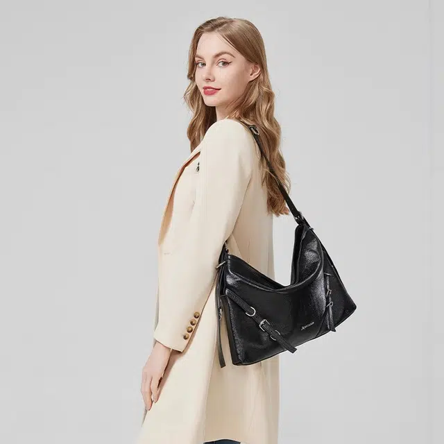 AQUASCUTUM