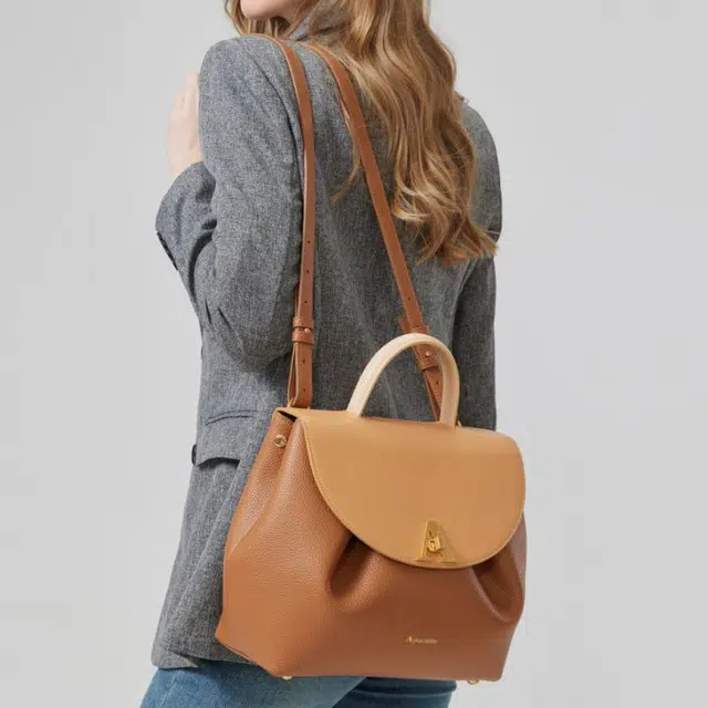 AQUASCUTUM