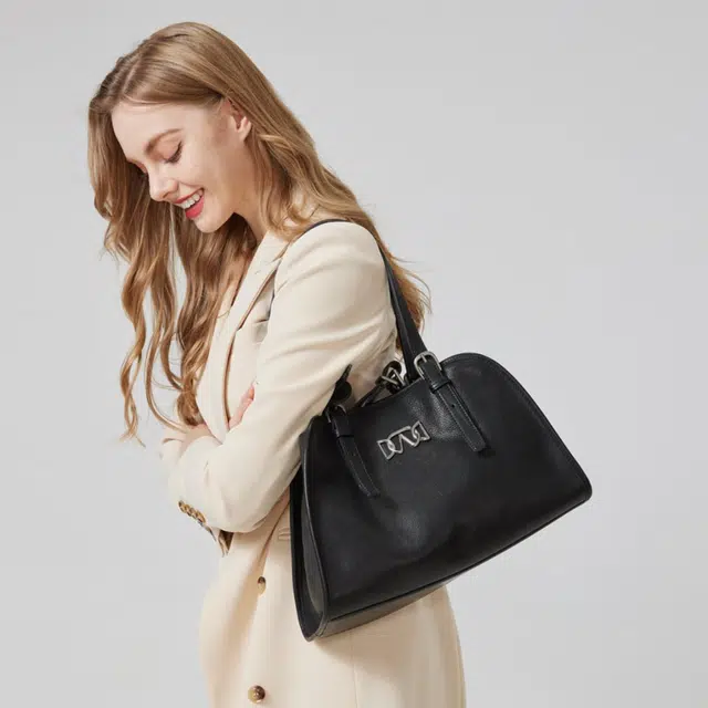AQUASCUTUM