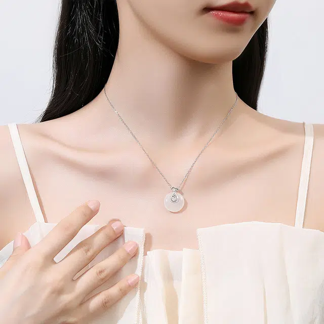 S925