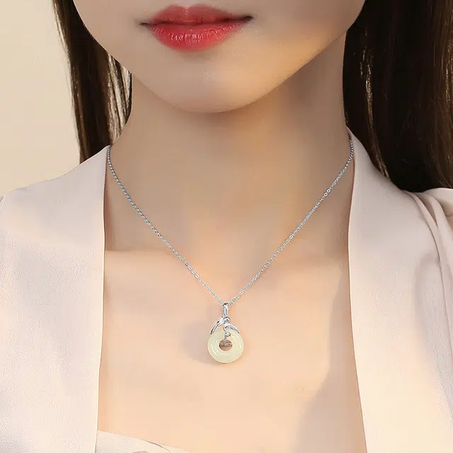 S925