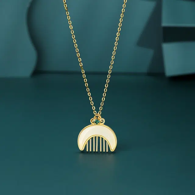 925