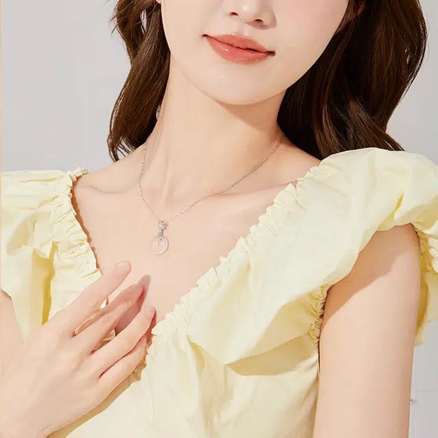 S925