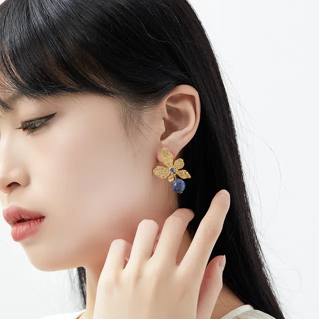 六珍堂 复古宫廷风气质花朵 轻奢优雅设计感 青金石 玉石耳环 女款
