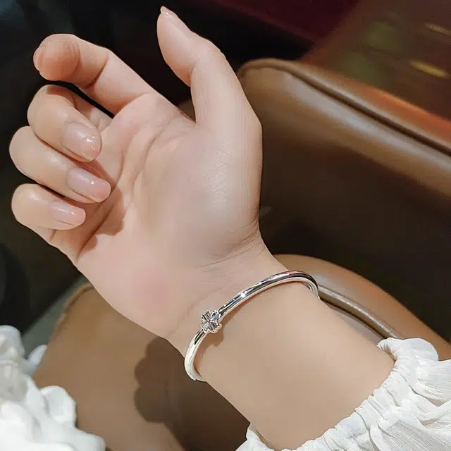 999